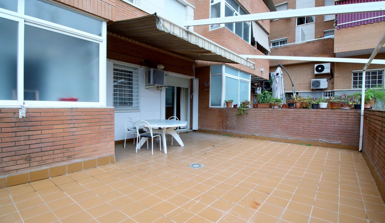 piso-en-venta-con-terraza-en-sant-boi (22)