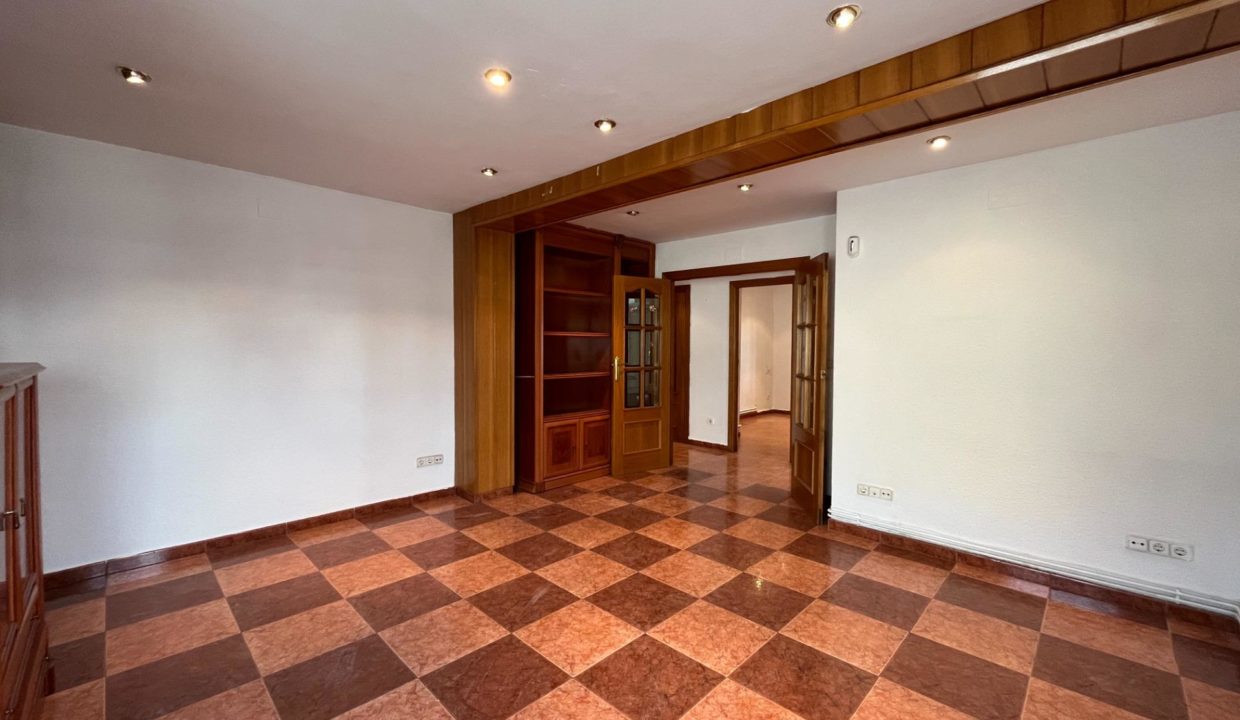 Amplio piso en venta en Barceloneta_2