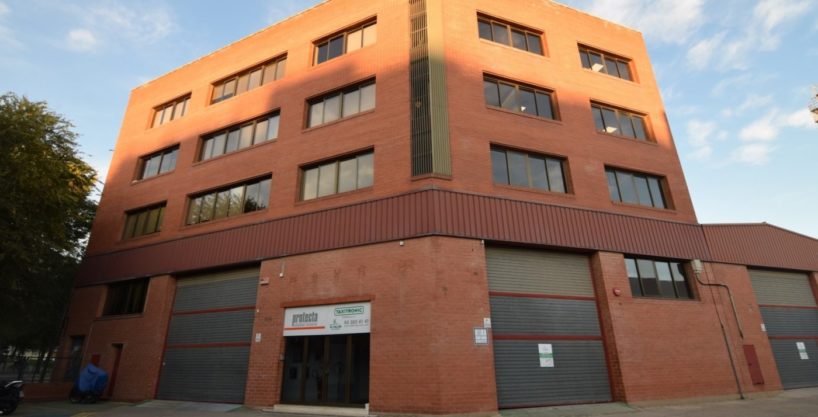 Edificio corporativo en alquiler en calle Perú - Barcelona_1