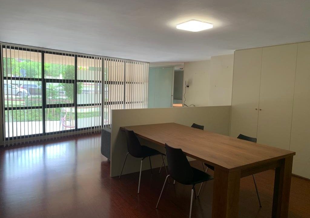Oficina equipada como vivienda en Sarrià_3