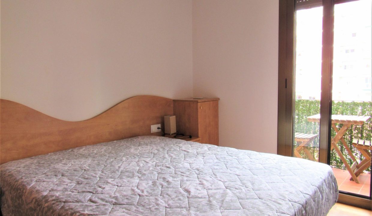 Piso de tres dormitorios en Eixample Dreta con balcón_4