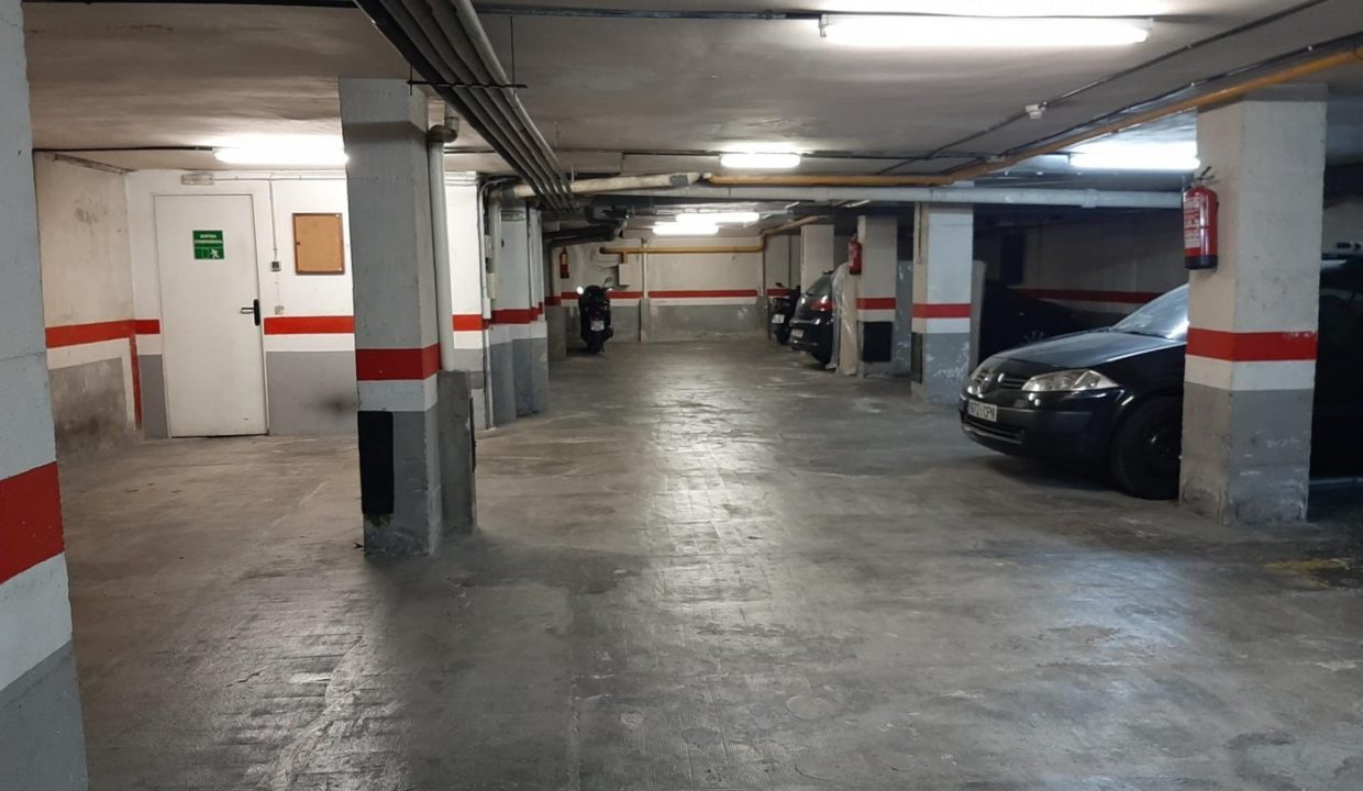 Plaza de Parking en venta calle Vilamur_5