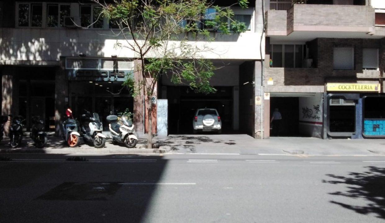 Plaza de Parking en zona Eixample_2