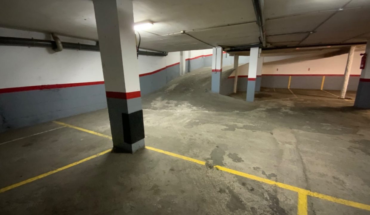 Plaza de parking en venta en la C/ Morales