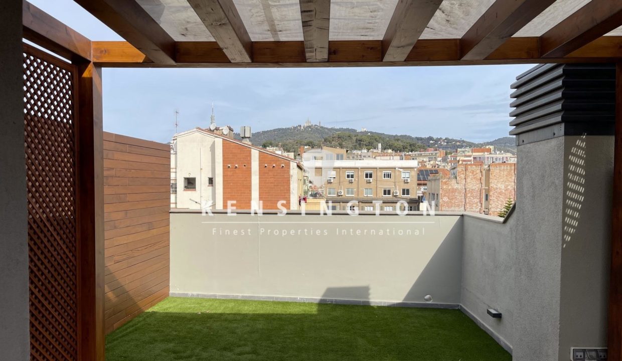 Ático en Barcelona con piscina y solarium privados_4