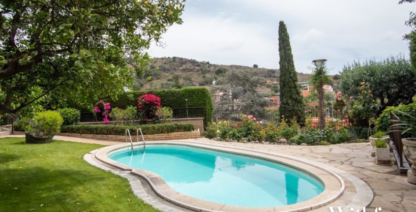 Impecable casa de tres plantas con piscina y vistas en Sarrià_1