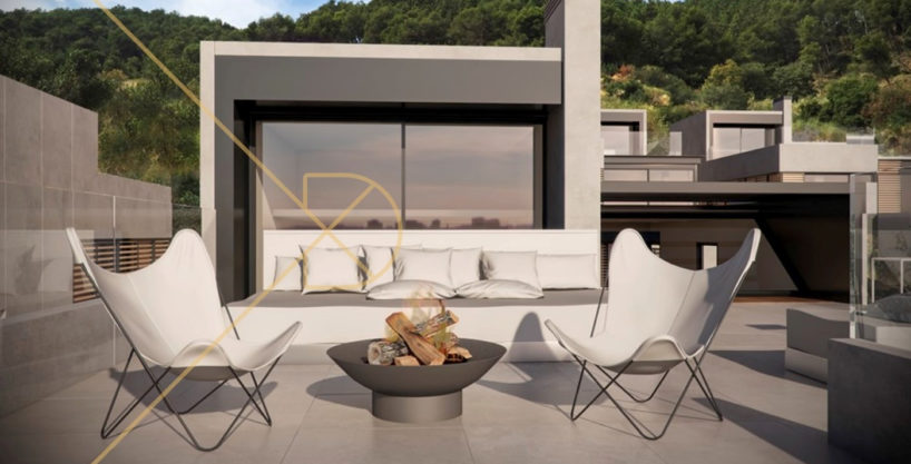 Moderna casa de 280 m2  con fantásticas vistas ponorámicas a la ciudad y frontales a mar._1