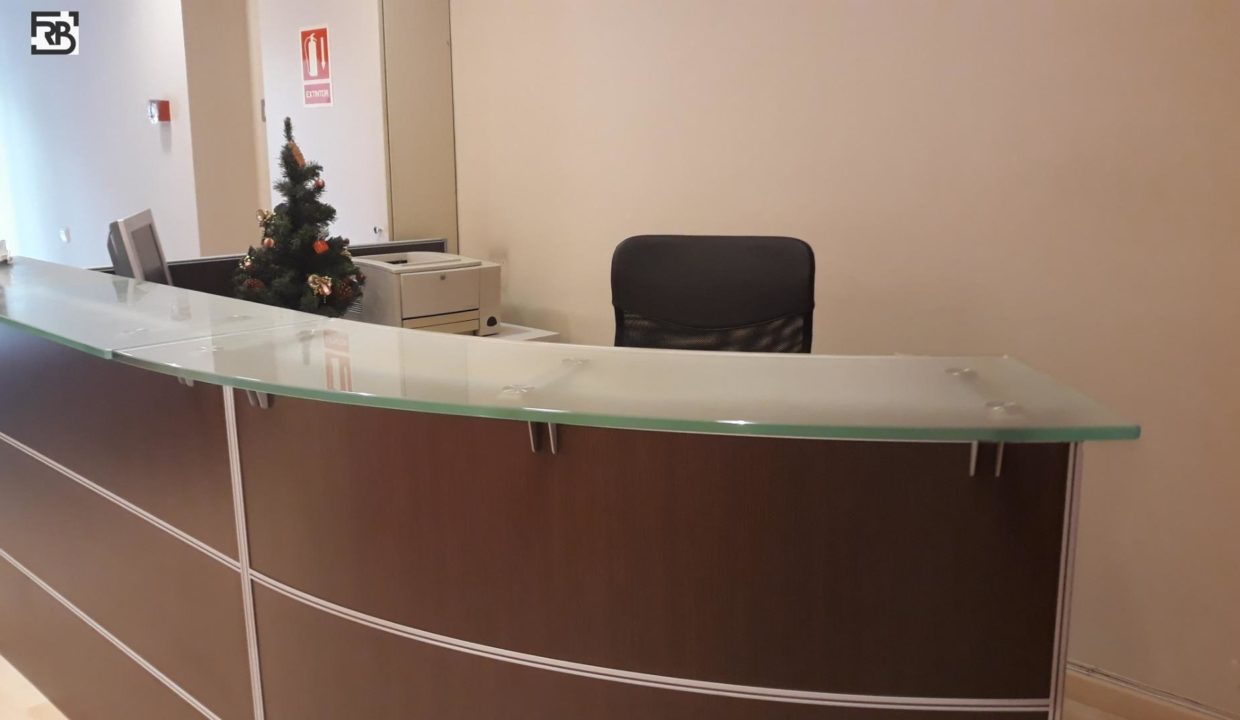 Se vende ó se alquila oficina de 210 m2 amueblada y equipada junto C/ Aragón_2