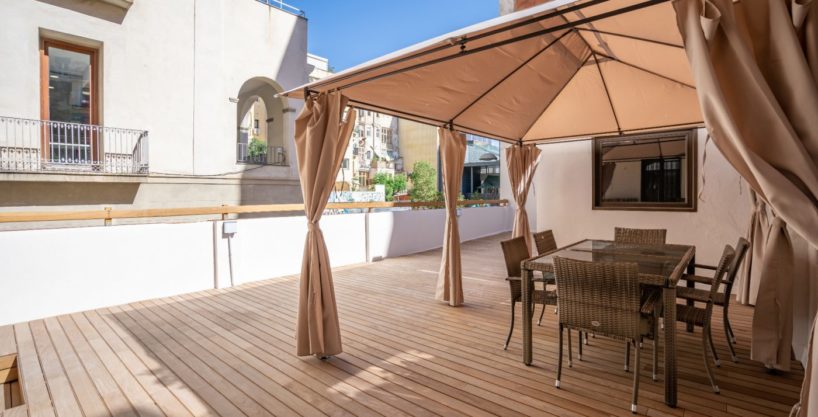 Hermoso piso totalmente reformado con gran terraza en alquiler en Vila de Gràcia_1