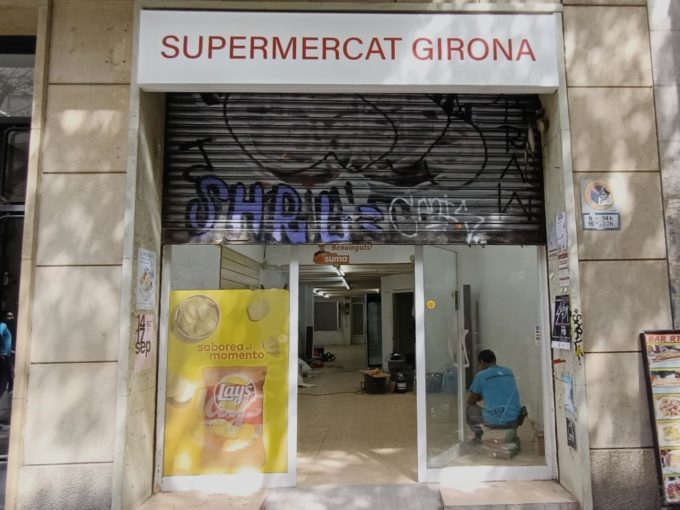 Local comercial en alquiler calle Girona