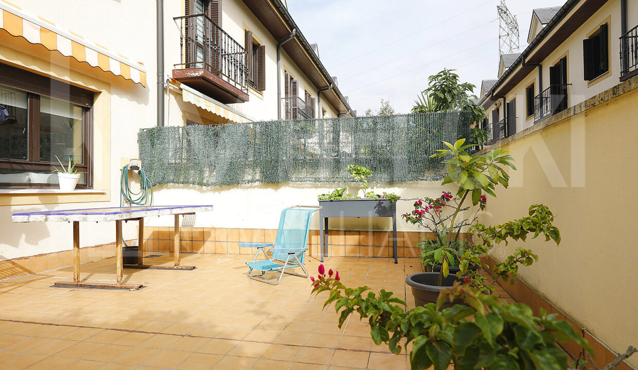 Roberto-Beloki-C2004-11-M