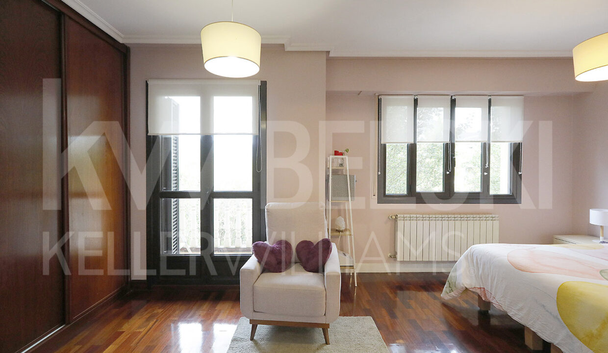 Roberto-Beloki-C2004-27-M