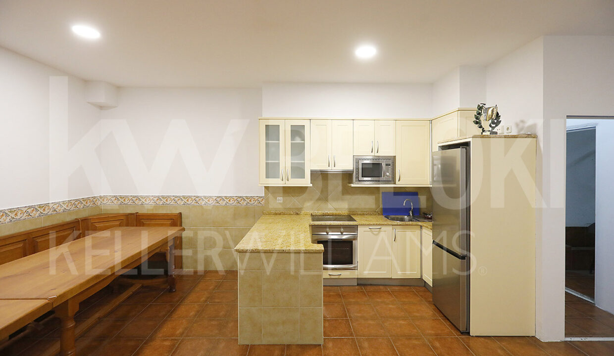 Roberto-Beloki-C2004-50-M