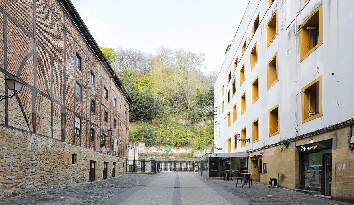 Roberto-Beloki-DN1704-1-M