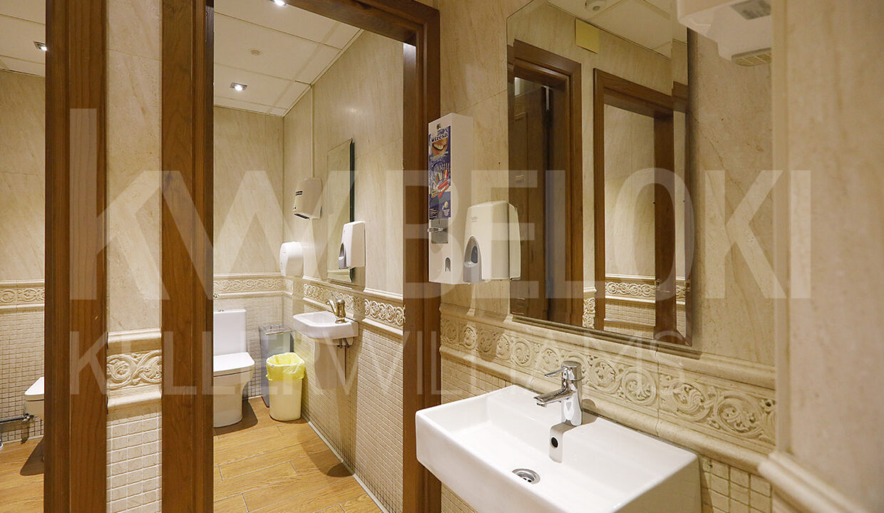 Roberto-Beloki-DN1704-30-M