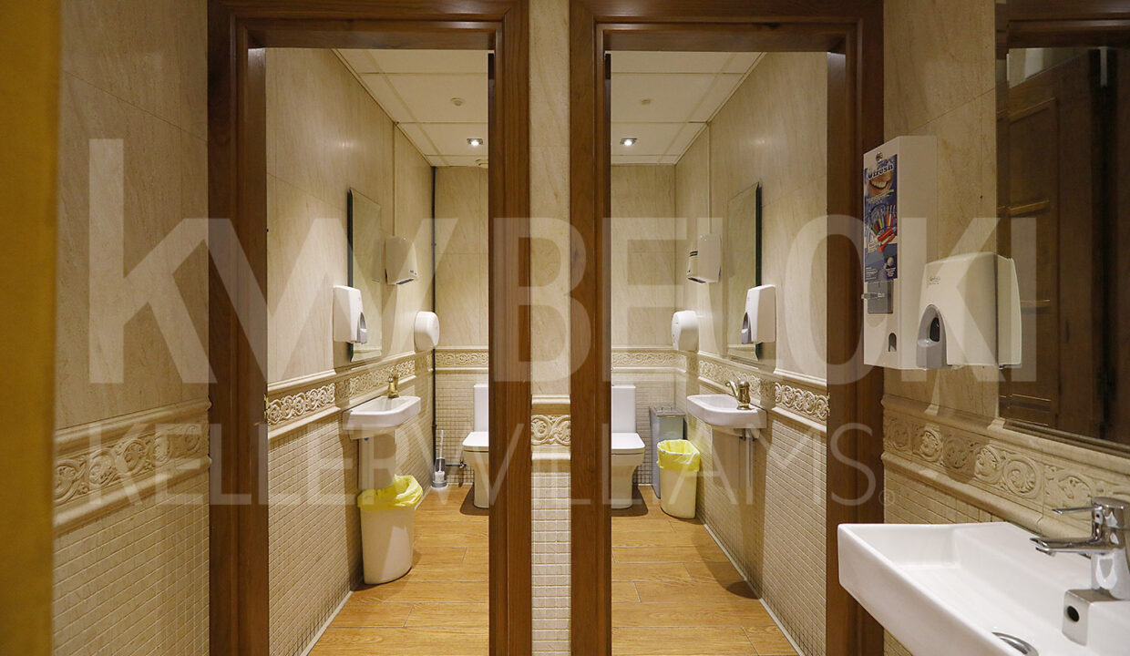 Roberto-Beloki-DN1704-31-M