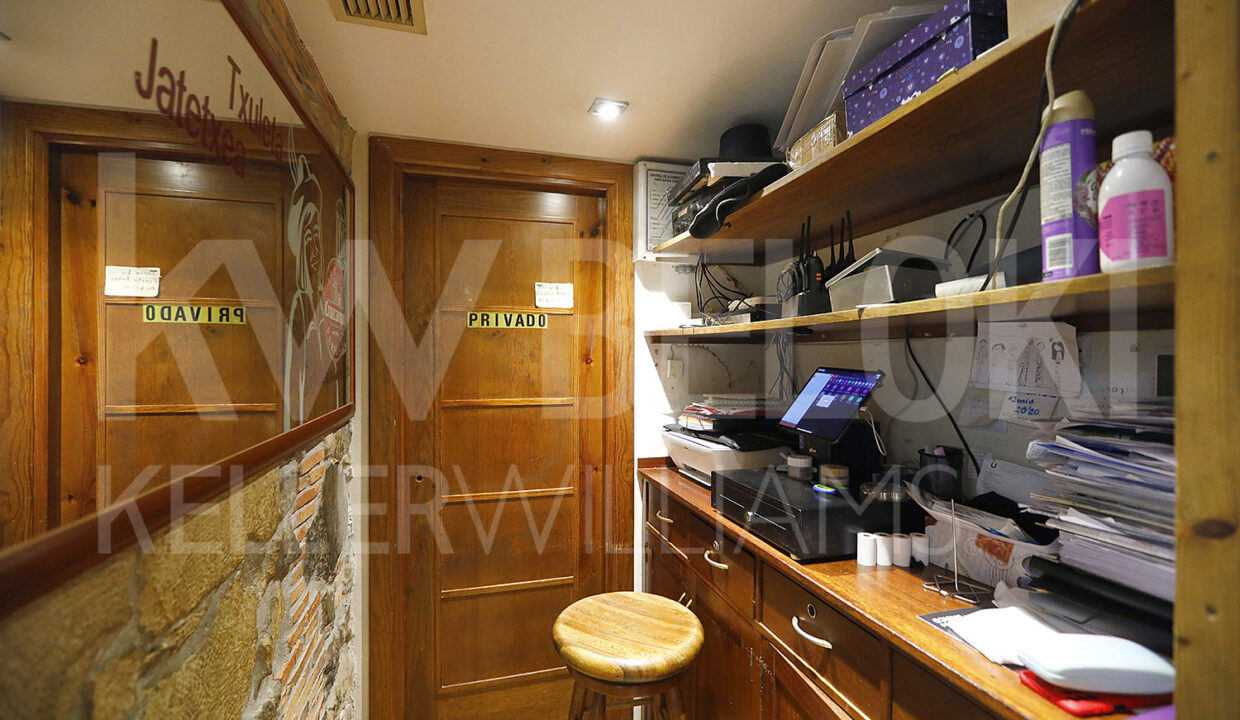 Roberto-Beloki-DN1704-46-M