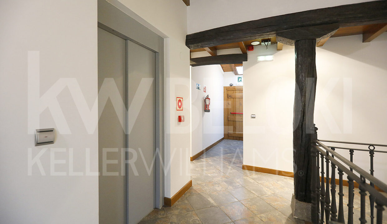 Roberto-Beloki-DN1705-34-M