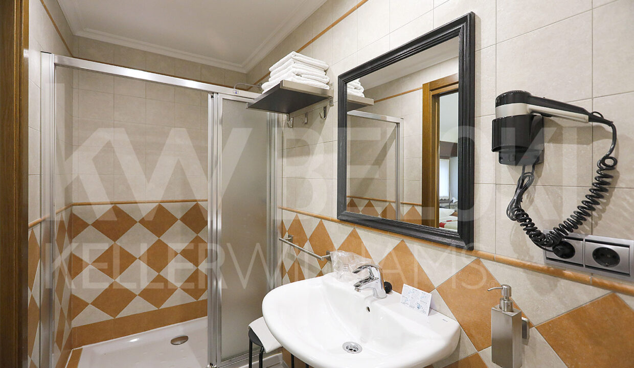 Roberto-Beloki-DN1705-42-M