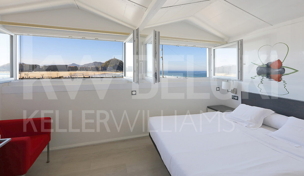 Roberto-Beloki-DN1706-14-M