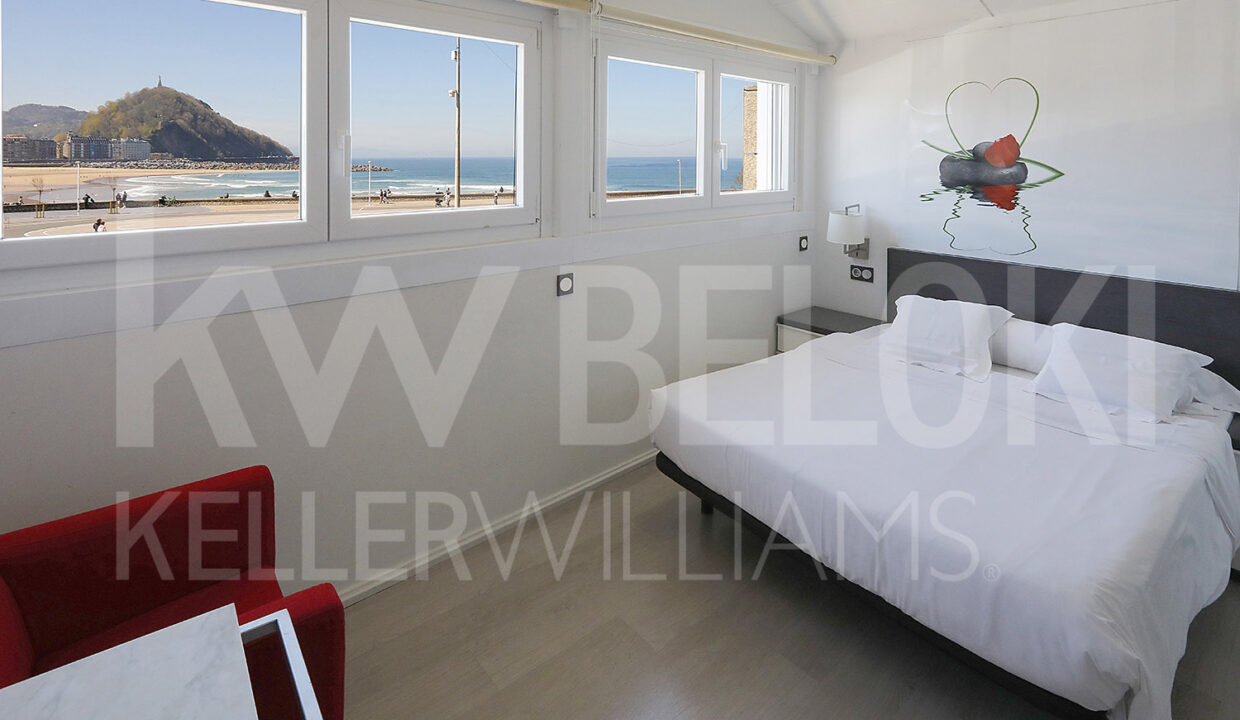 Roberto-Beloki-DN1706-17-M