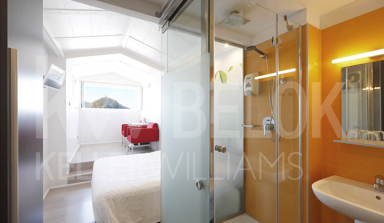 Roberto-Beloki-DN1706-27-M