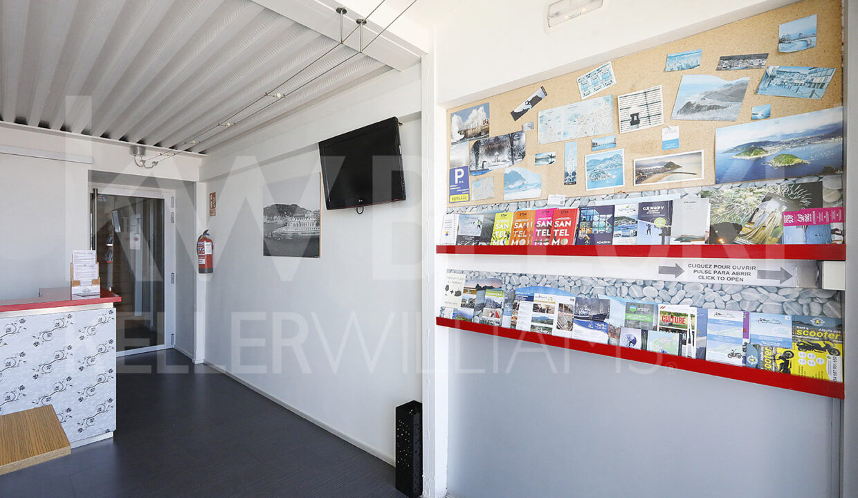 Roberto-Beloki-DN1706-8-M