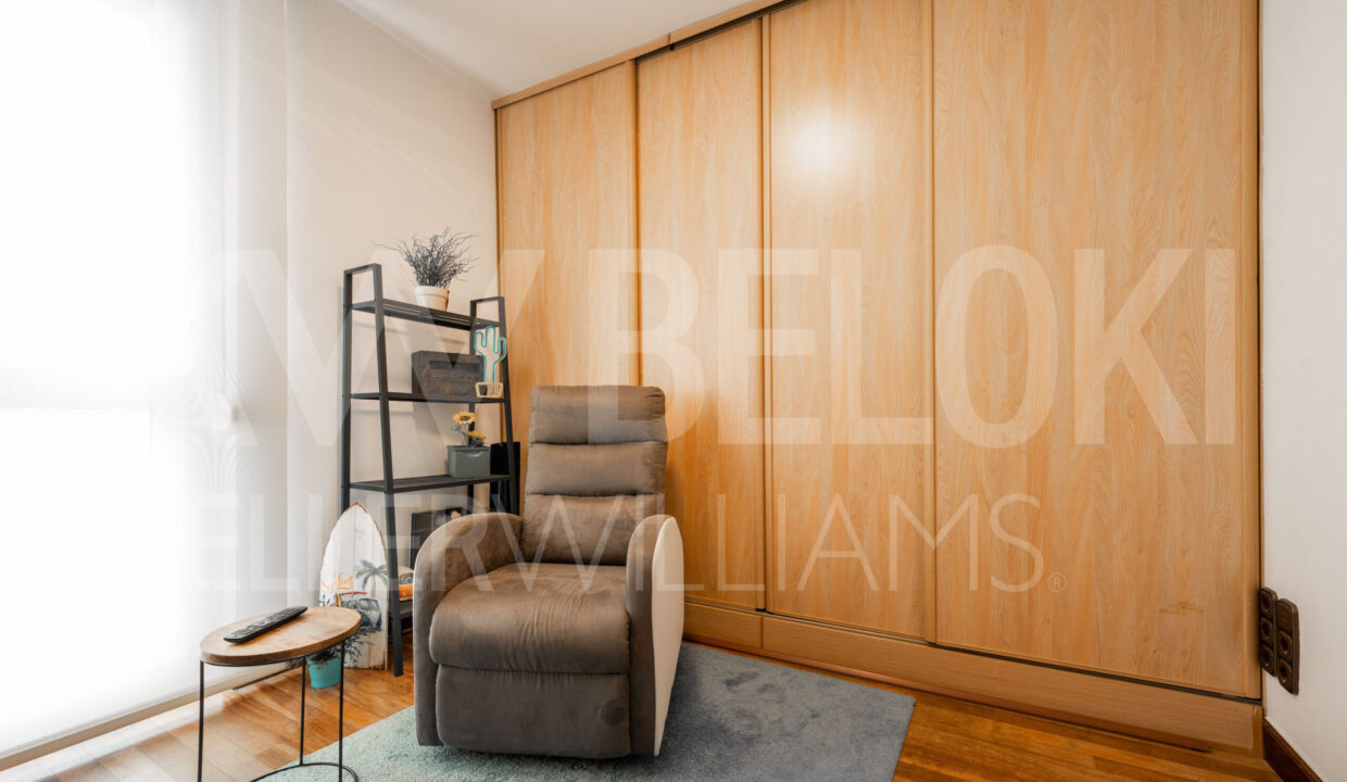 Roberto-Beloki-DP1747-25-scaled