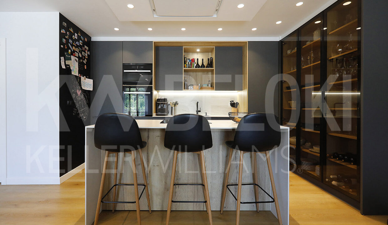 Roberto-Beloki-DP1775-12-M