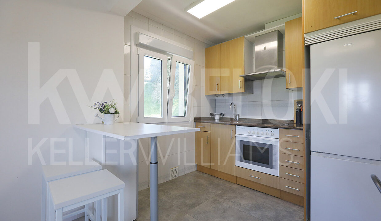 Roberto-Beloki-DP1777-14-M