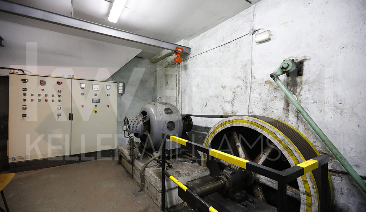 Roberto-Beloki-DS1700-17-M