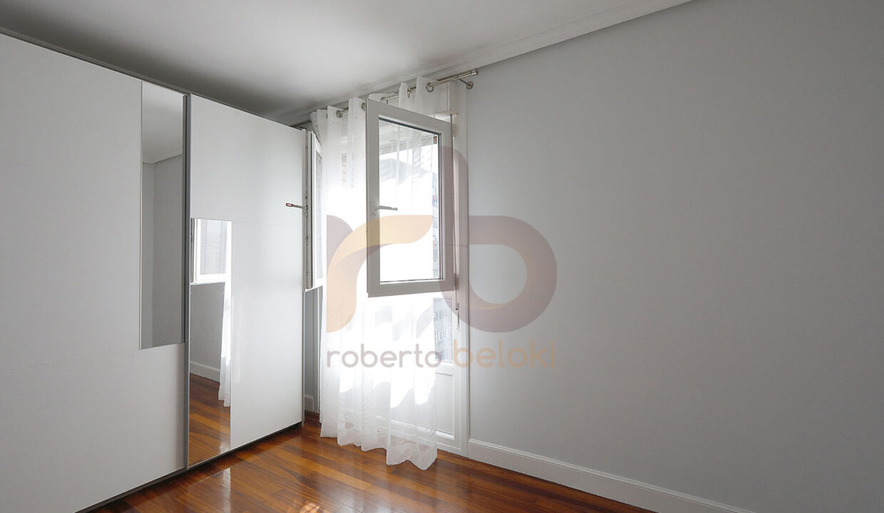 Roberto-Beloki-EP1127-17-M-copia