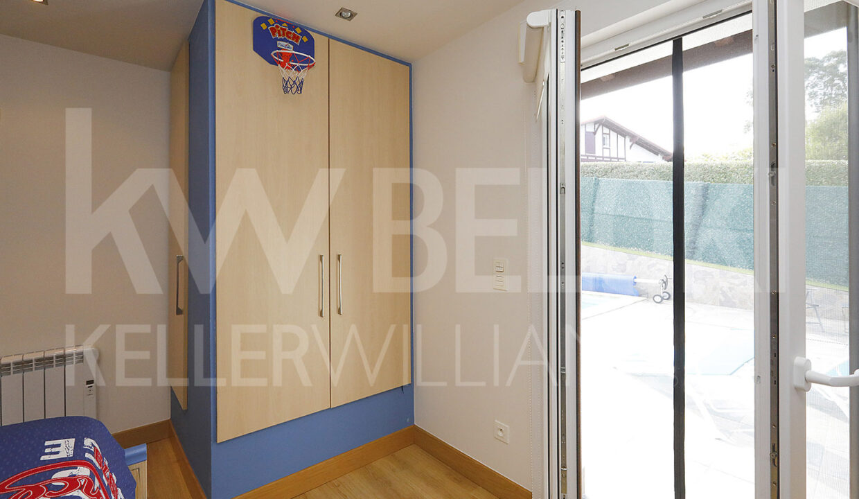 Roberto-Beloki-FC2000-44-M