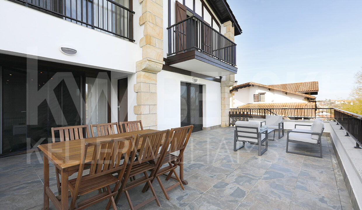 Roberto-Beloki-FC2000-7-M