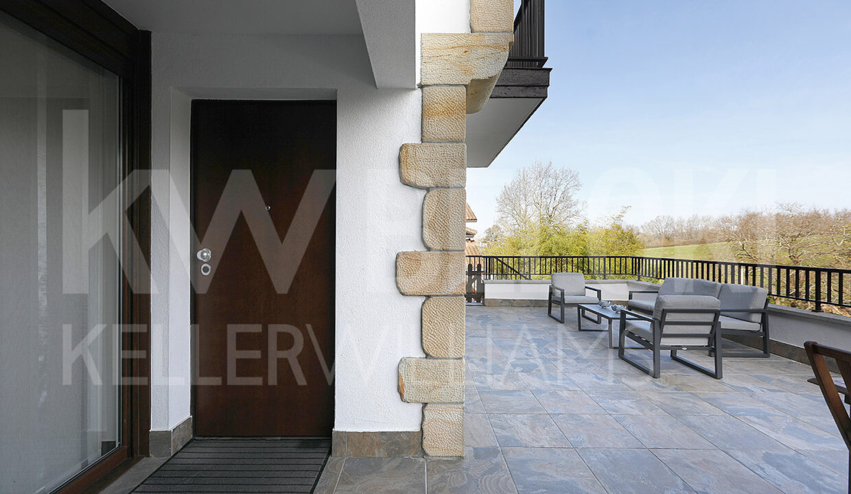 Roberto-Beloki-FC2000-8-M