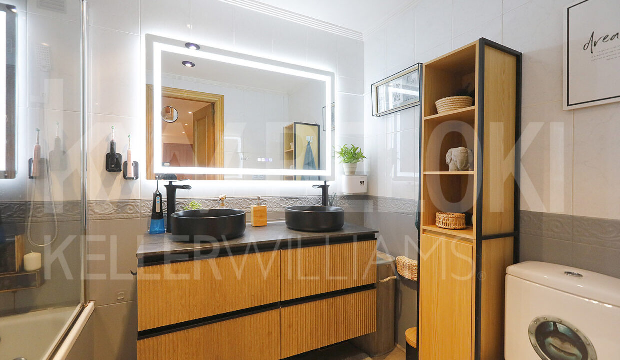 Roberto-Beloki-GP2008-33-M