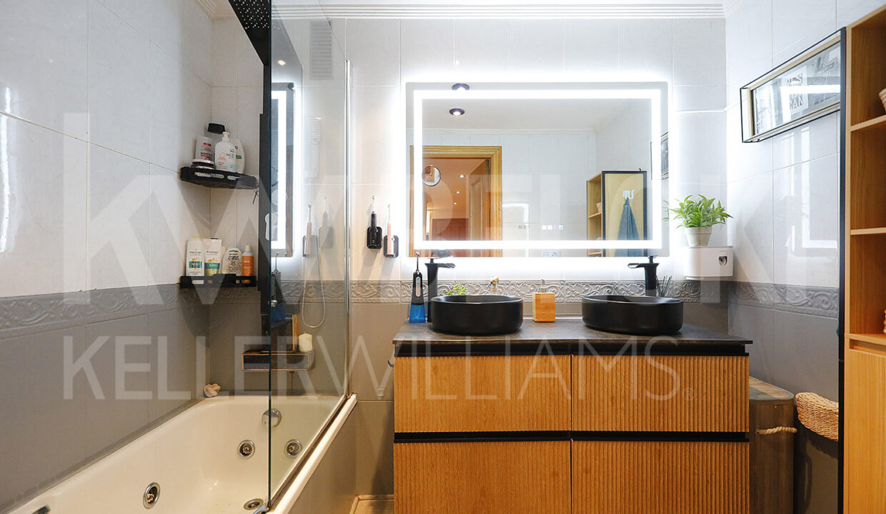 Roberto-Beloki-GP2008-34-M