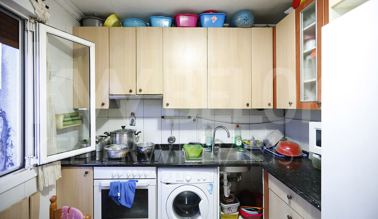 Roberto-Beloki-GP2011-8-M