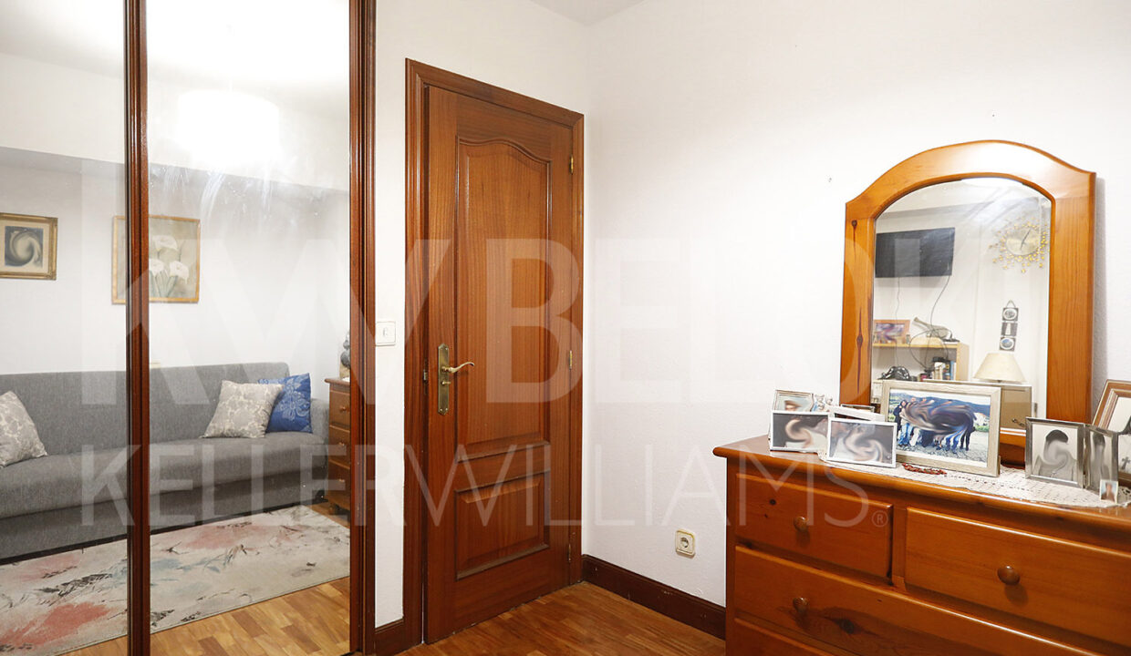 Roberto-Beloki-GP2012-26-M