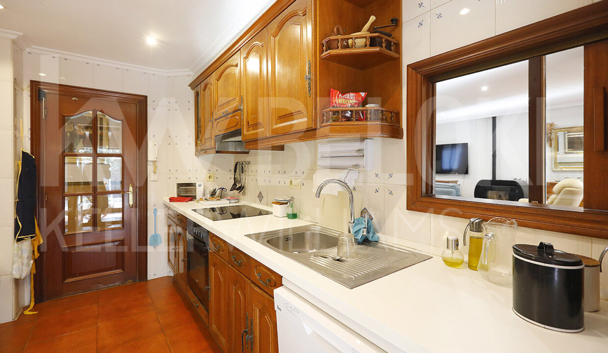 Roberto-Beloki-HC2000-32-M