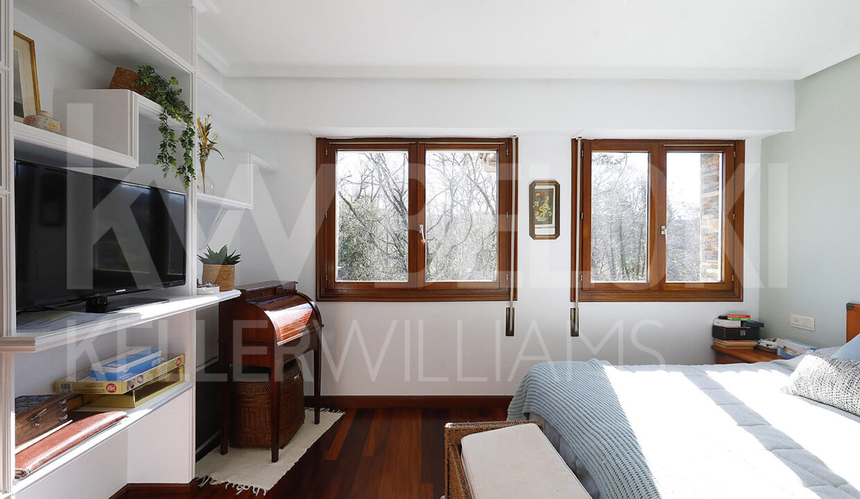 Roberto-Beloki-HC2000-43-M