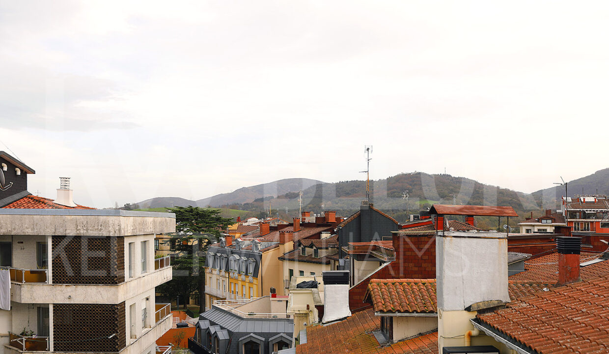 Roberto-Beloki-IP1733-25-M