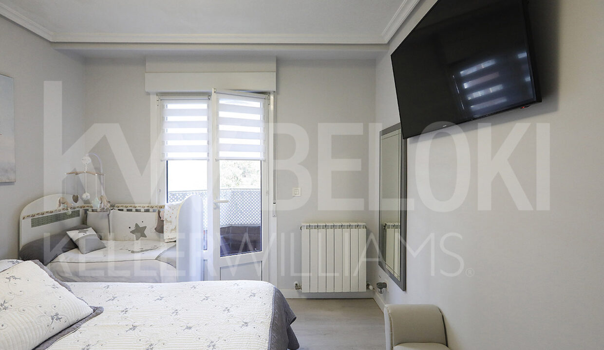 Roberto-Beloki-MP2001-17-M