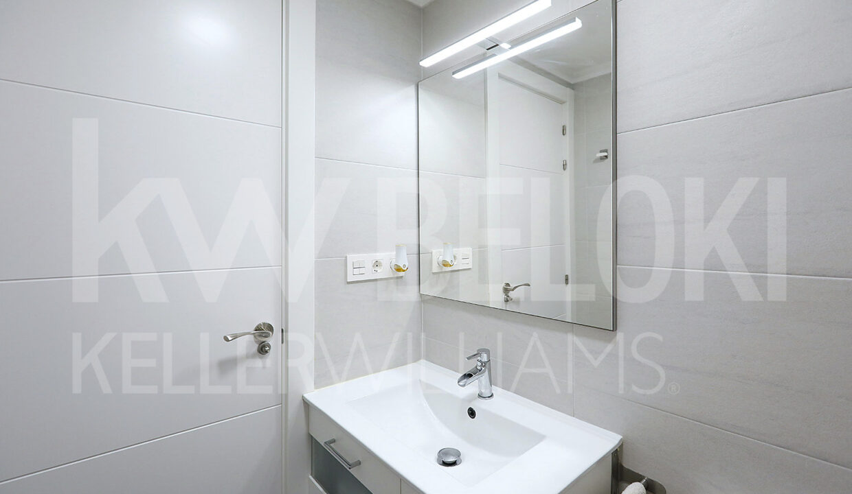 Roberto-Beloki-MP2001-32-M