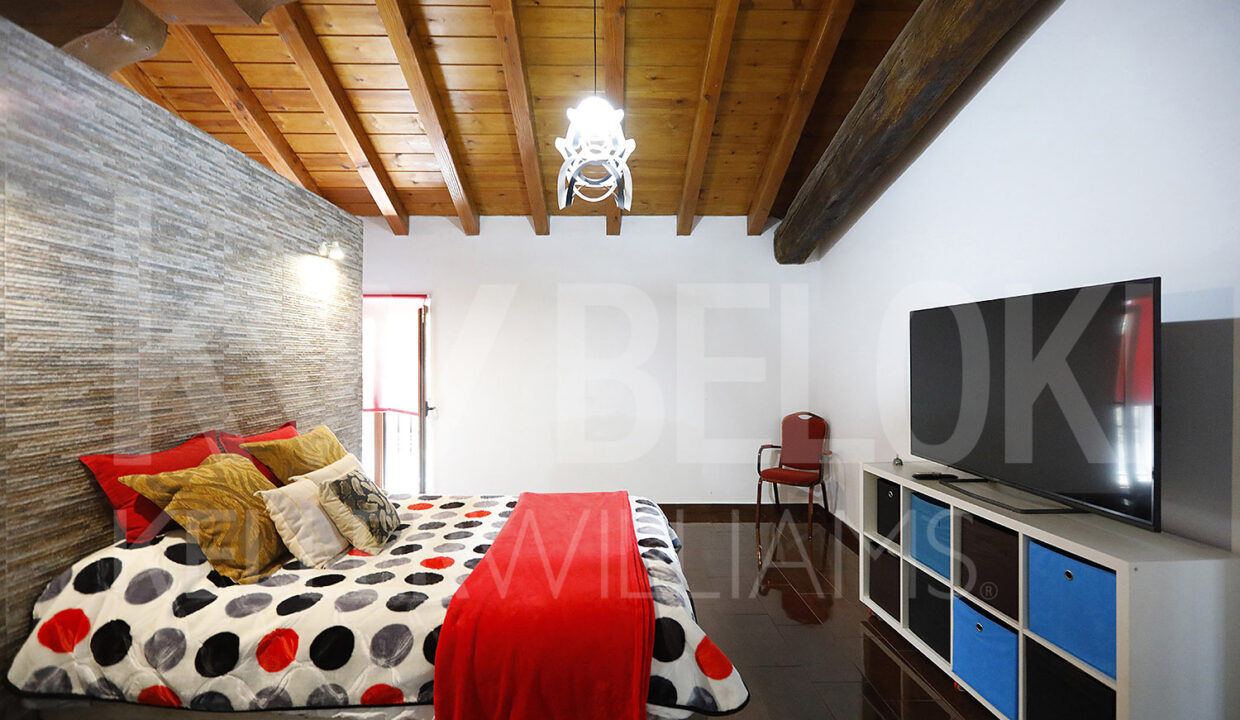 Roberto-Beloki-NC1709-42-M