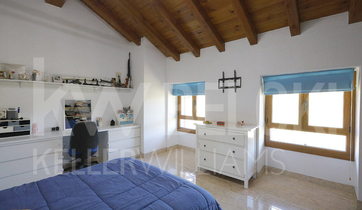 Roberto-Beloki-NC1709-46-M