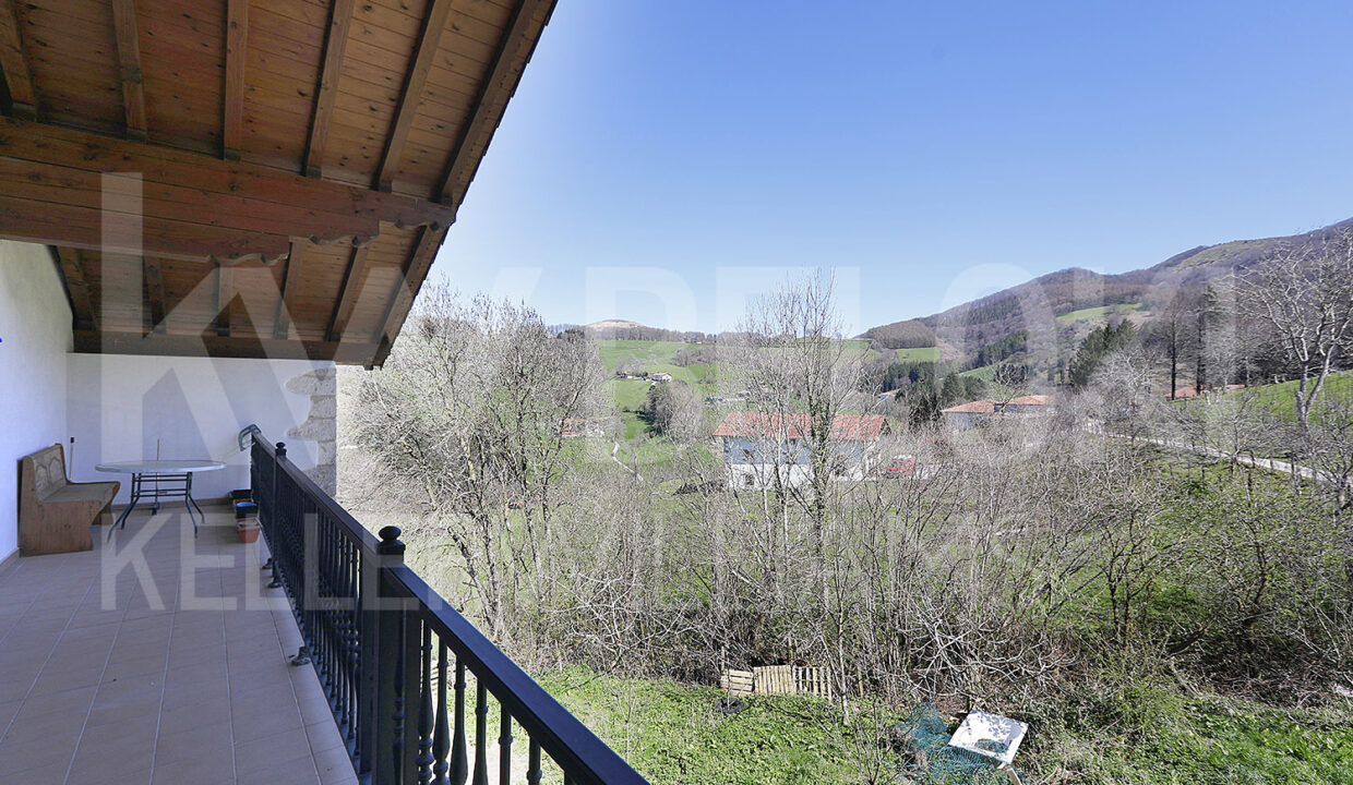 Roberto-Beloki-NC1709-50-M