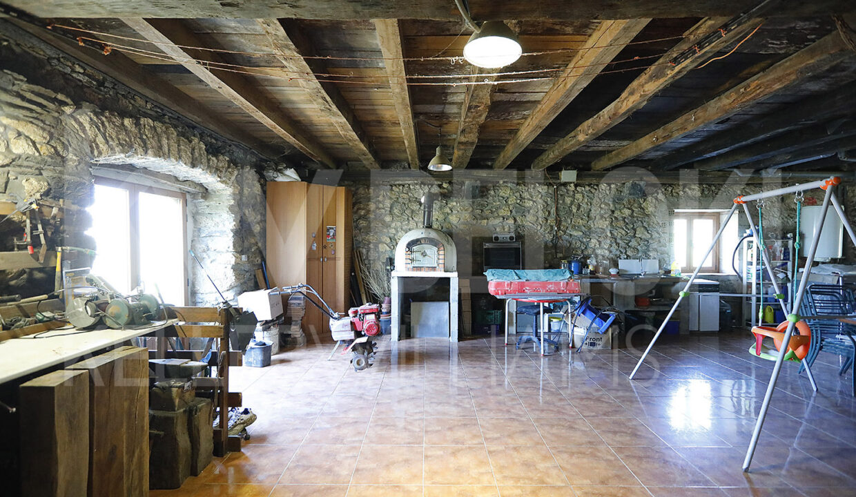 Roberto-Beloki-NC1709-61-M