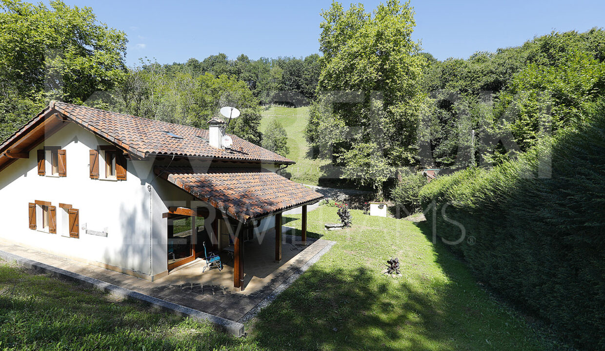 Roberto-Beloki-NC2005-8-M