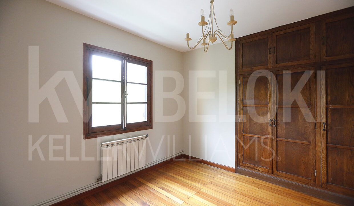 Roberto-Beloki-NP2001-17-M